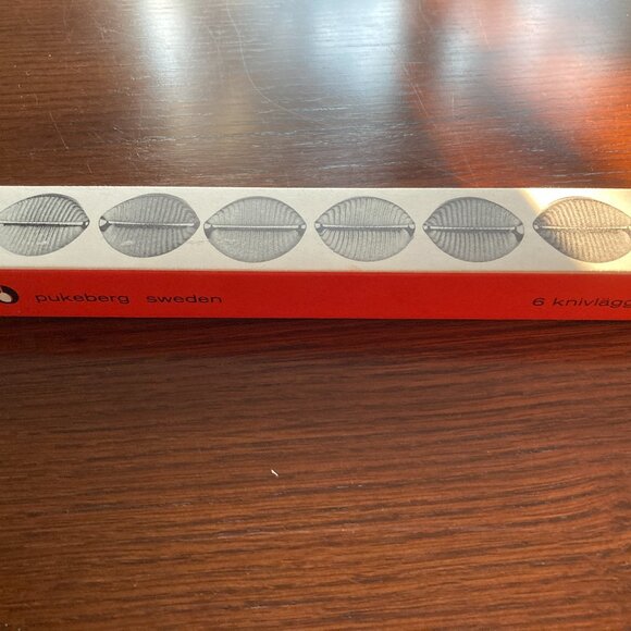 Set of Pukeberg glass knife rests, brand new in box, red - Picture 4 of 4